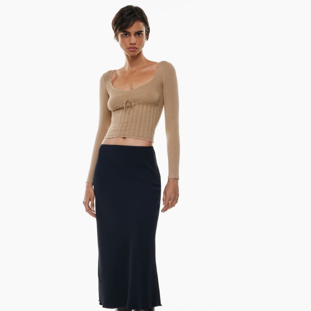 NWT Aritzia Soloist Sweater, color camel, size M